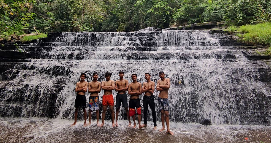 Menjelajahi Keindahan Tersembunyi Sulawesi: Air Terjun Batulappa, Permata Alam yang Menyegarkan